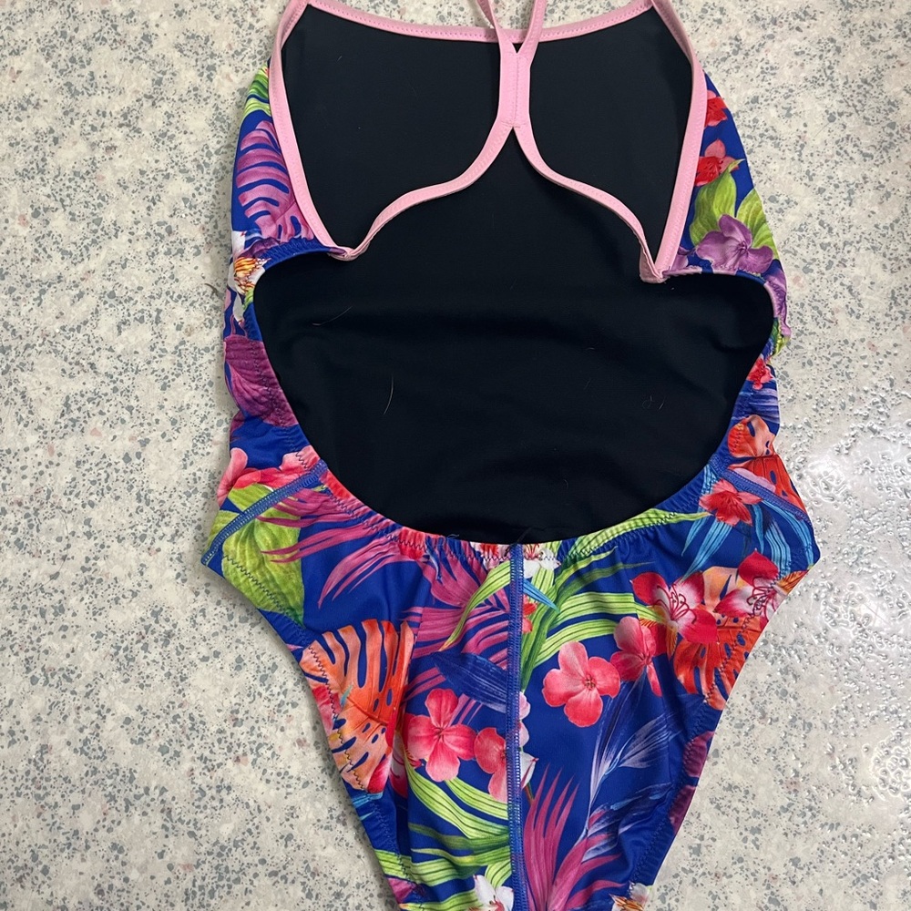 Speedo 32 - Picture 3 of 4